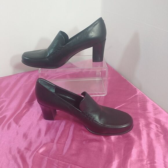 Franco Sarto Nolan Women's SZ 7.5M Black Pumps . Condition is Pre-owned - Picture 2 of 9